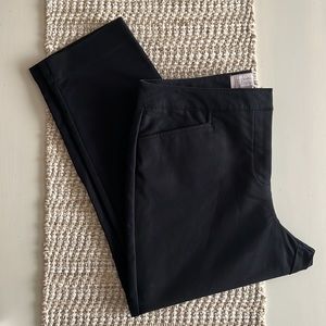 EUC! Chico's Fabulously Slimming, Ankle Crop, Black, 0.5 (6)